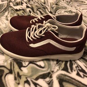 Vans Ultra Cush Maroon Tennis Shoes